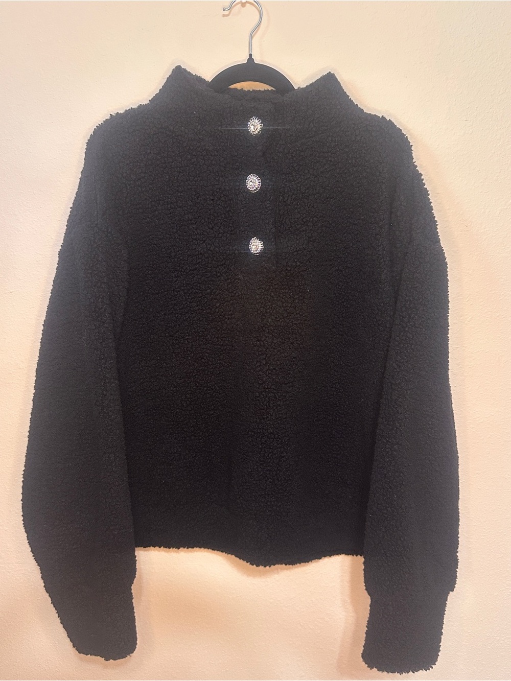 NWT Express Black Sherpa Rhinestone Button Pullover XL